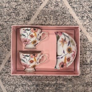 Shabby Chic Pink and White Drinkware Set
